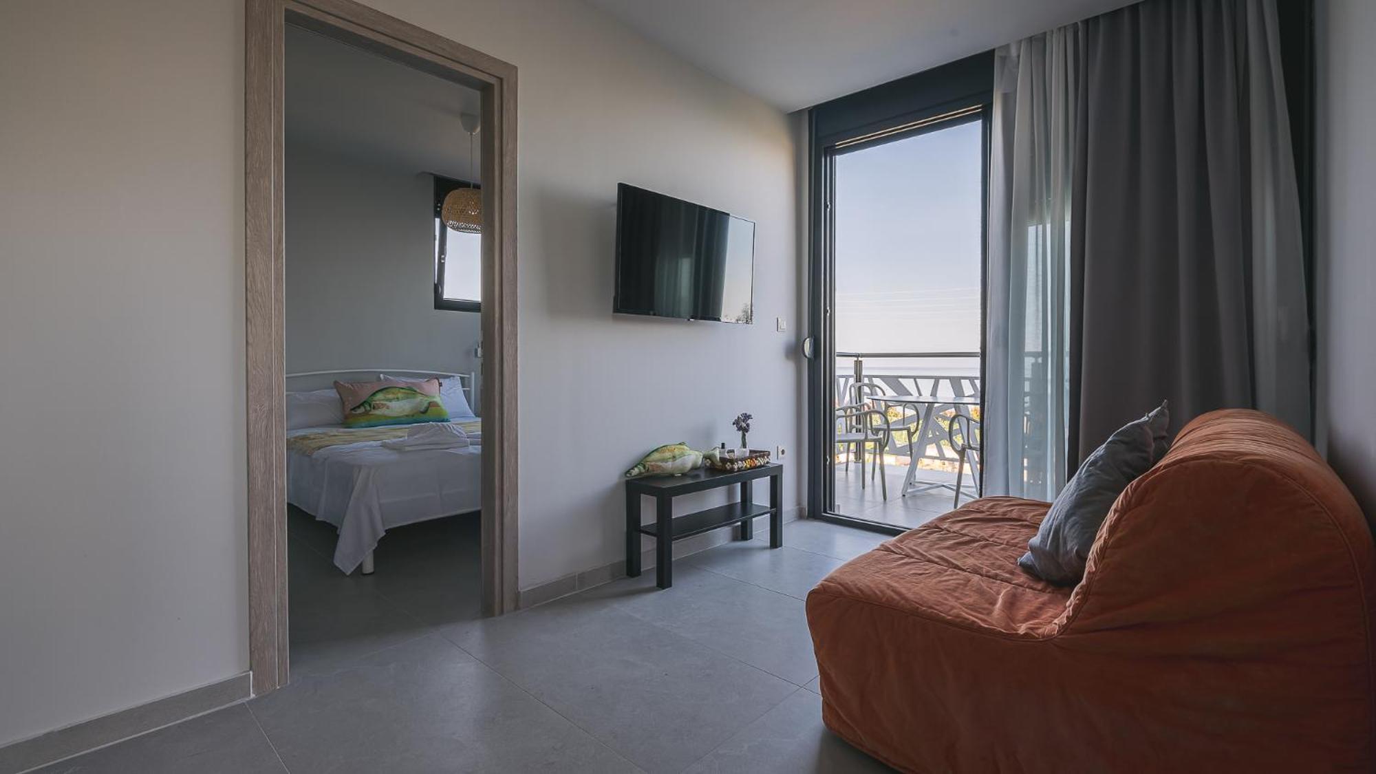 Electra Beachfront Suites, Nea Irakleia Extérieur photo