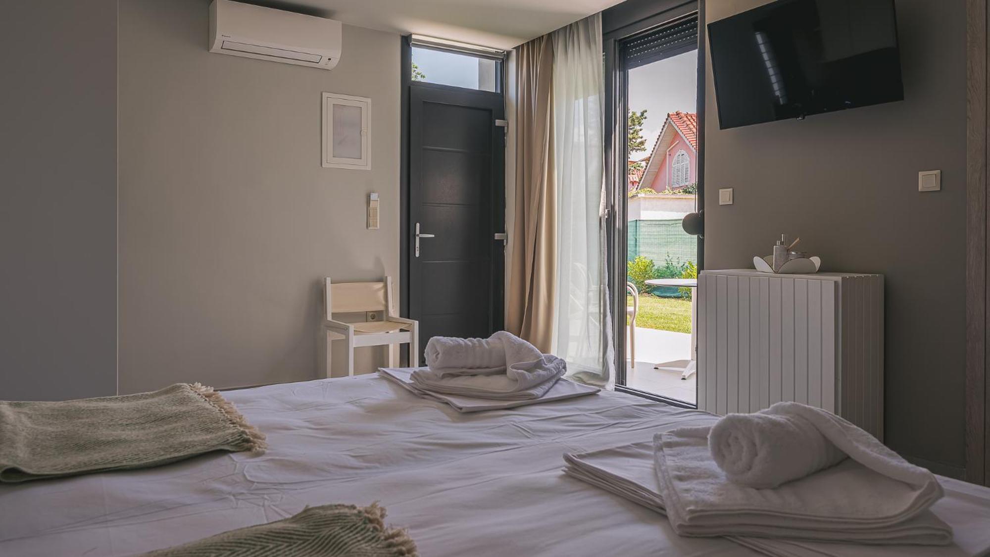 Electra Beachfront Suites, Nea Irakleia Extérieur photo